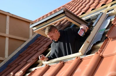 Pose de fenêtres de toit Velux à Géovreisset